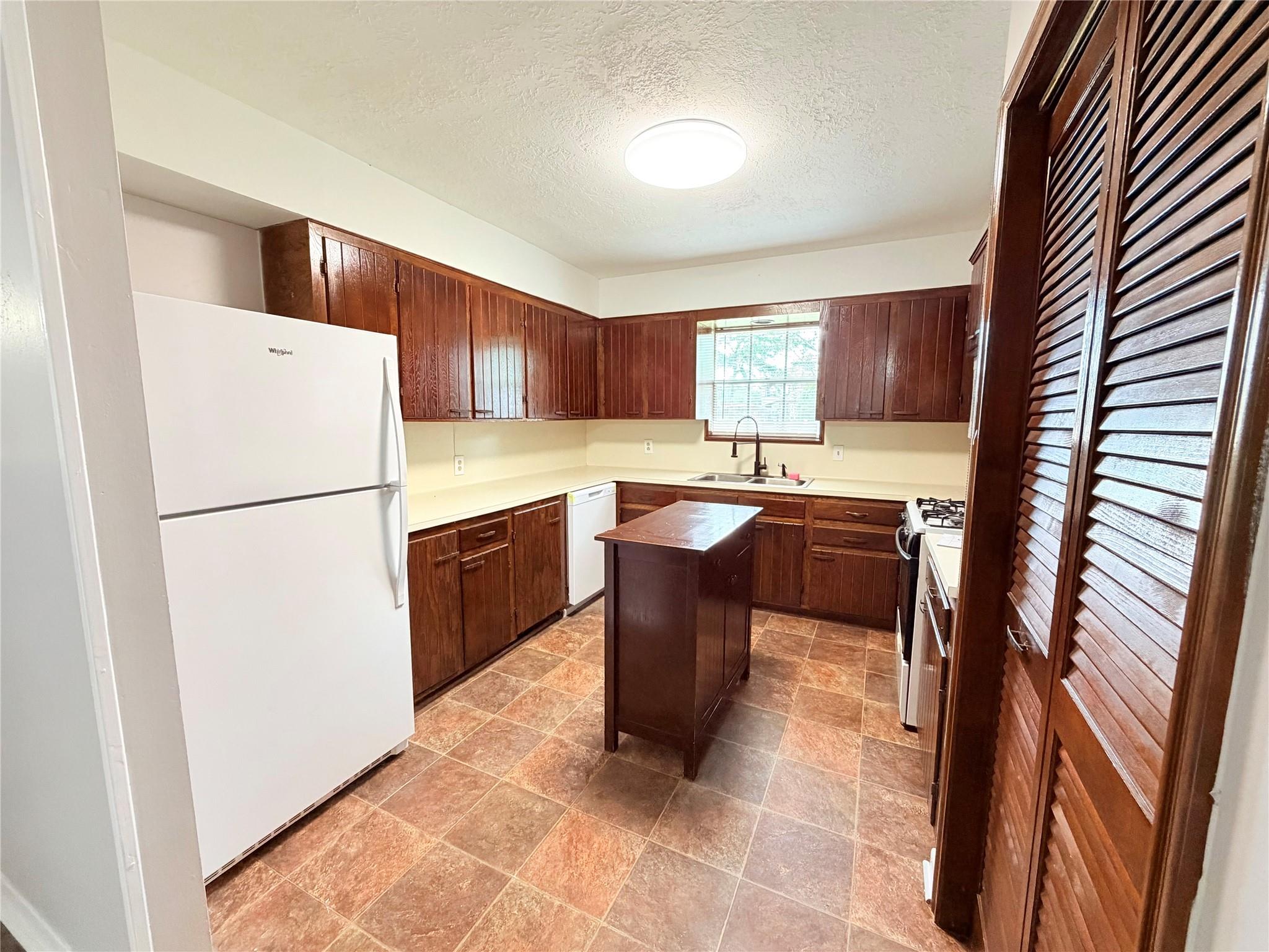 20729 Canterbury Road