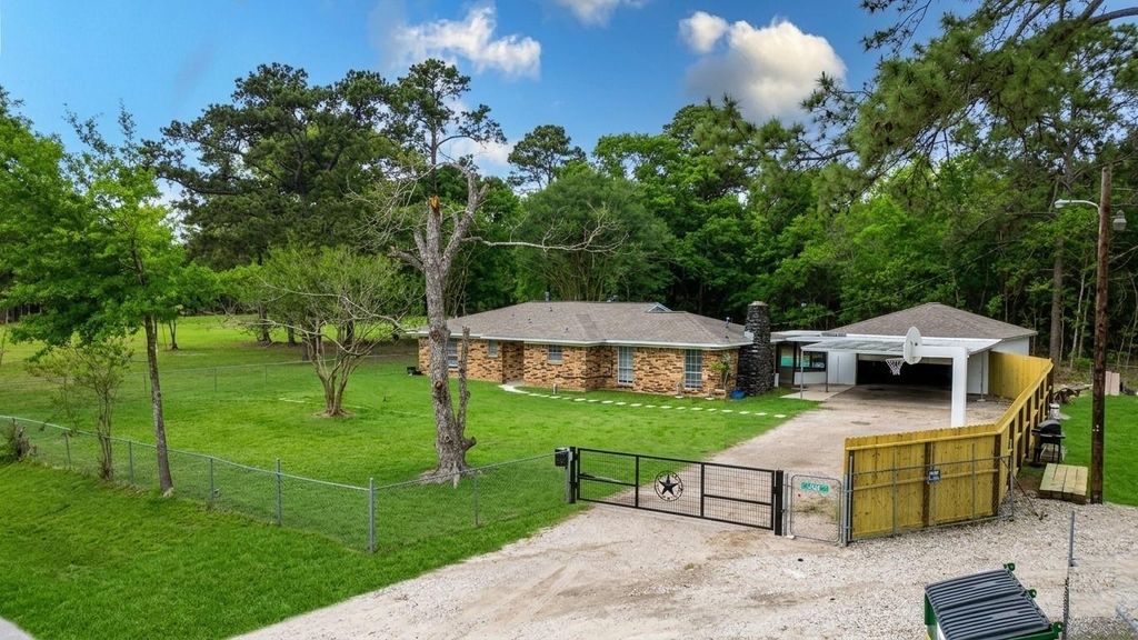 Photo of 20729 Canterbury Road, Porter, TX 77365 (MLS # 95652990)
