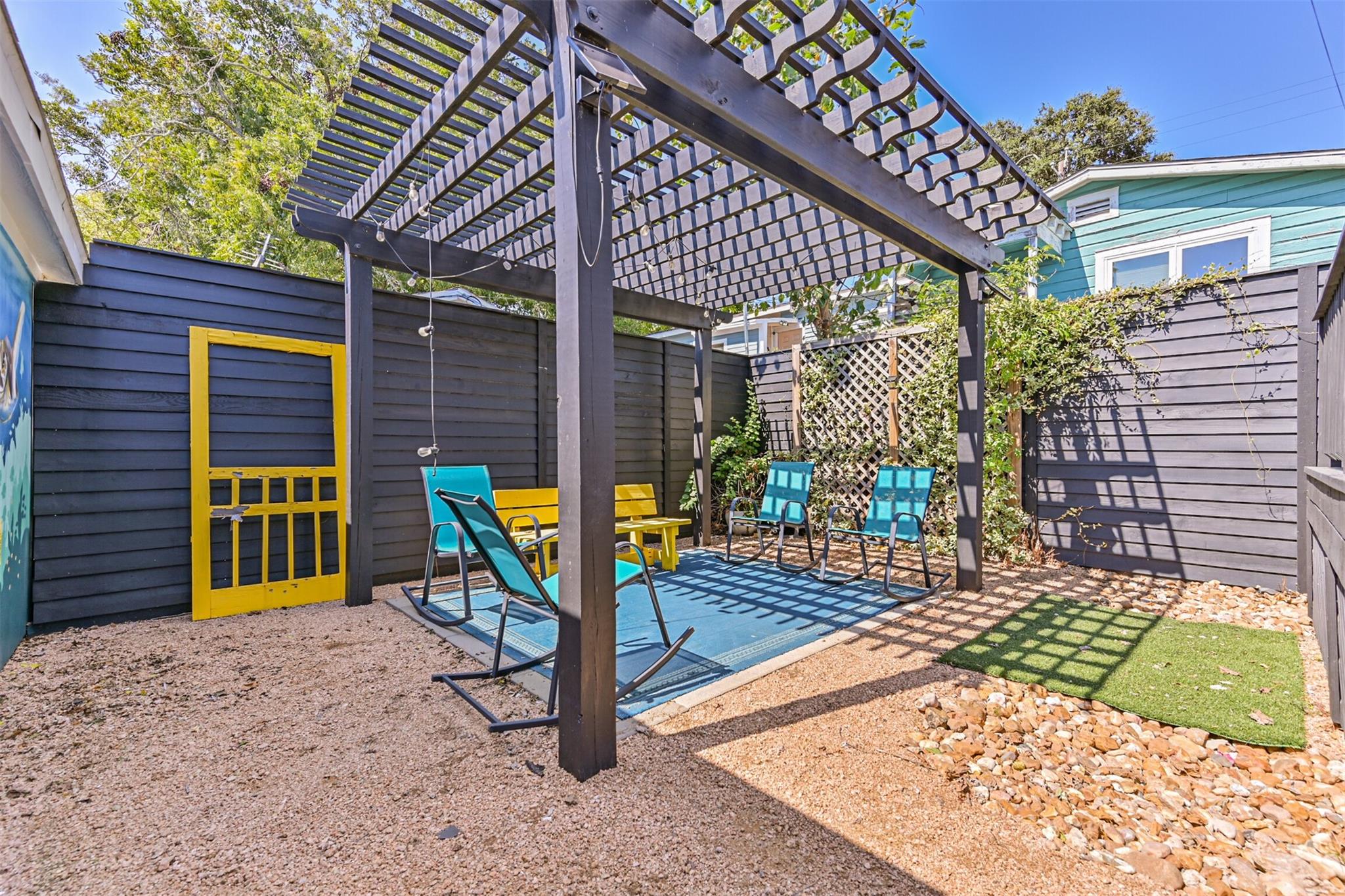 Galveston, Texas 77550, United States, 2 Bedrooms Bedrooms, ,1 BathroomBathrooms,Residential,Active,229316