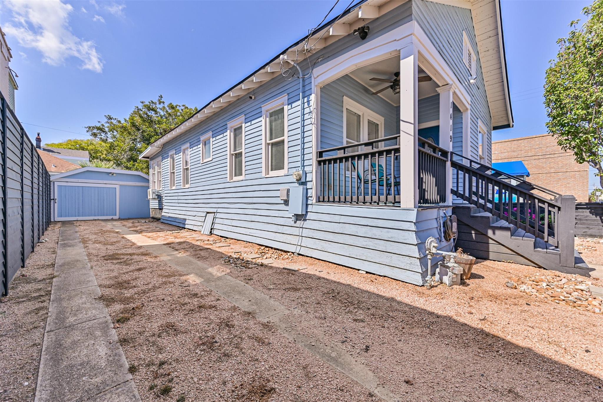 Galveston, Texas 77550, United States, 2 Bedrooms Bedrooms, ,1 BathroomBathrooms,Residential,Active,229316