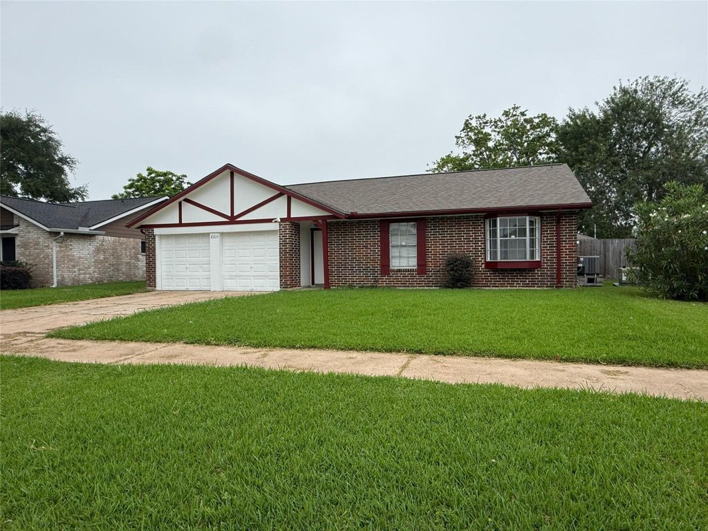 Photo of 10519 Kirkglen Drive, Houston, TX 77089 (MLS # 93304411)