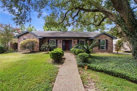 Photo of 4118 Long Grove Drive, Seabrook, TX 77586 (MLS # 71036958)