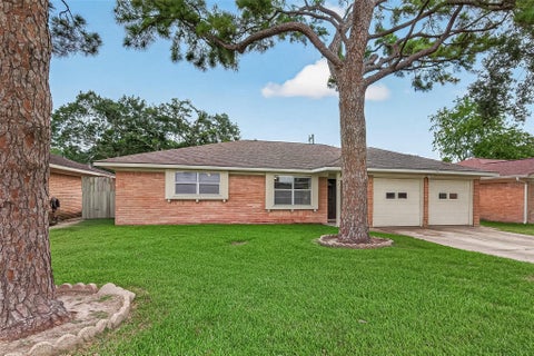 Tiny photo for 7415 Troulon Drive, Houston, TX 77074 (MLS # 29391786)
