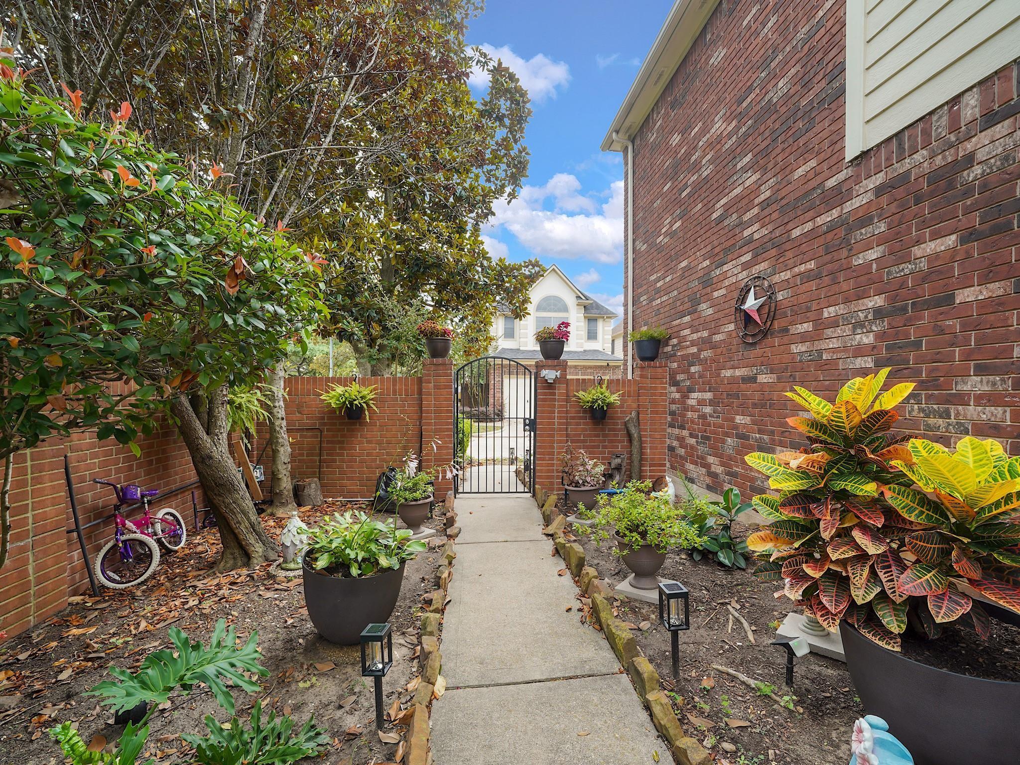 14402 Westbury Court