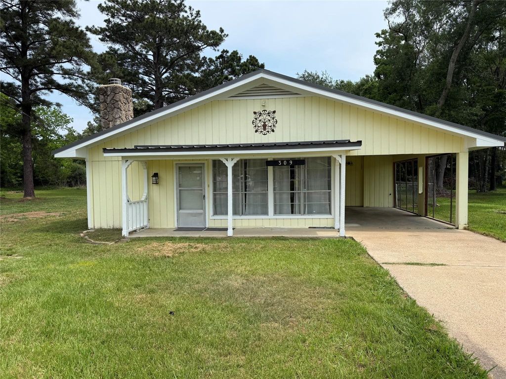 Photo of 309 Lucy, Livingston, TX 77351 (MLS # 74745210)