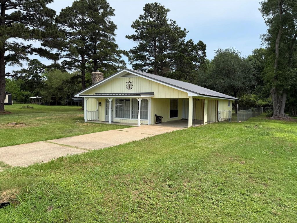 Photo of 309 Lucy, Livingston, TX 77351 (MLS # 74745210)