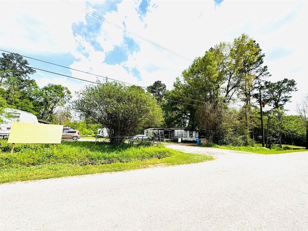 Photo of 23631 E Heritage Oaks Drive, Porter, TX 77365 (MLS # 50258202)