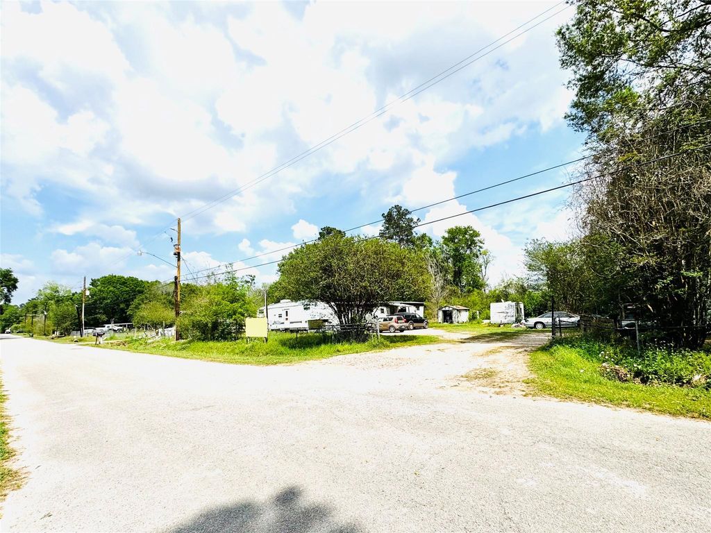 Photo of 23631 E Heritage Oaks Drive, Porter, TX 77365 (MLS # 50258202)