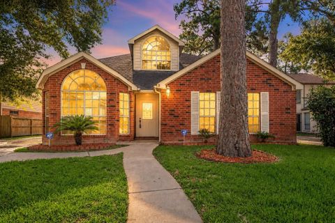 Homes For Sale - 13310 Queensride Lane<br/> Harris County, Houston, TX 77070