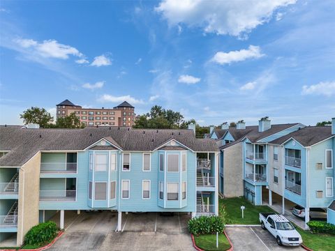 Photo of 18617 Egret Bay Boulevard #701, Webster, TX 77058 (MLS # 76897766)