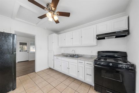 8331 Garland St Street Houston TX 77017