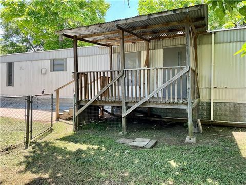 Photo of 806 N Oneal St, Caldwell, TX 77878 (MLS # 46332815)