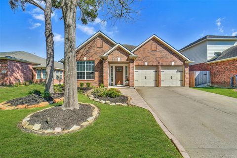 Homes For Sale - 19314 Cloud Peak Drive<br/> Tomball, TX 77377