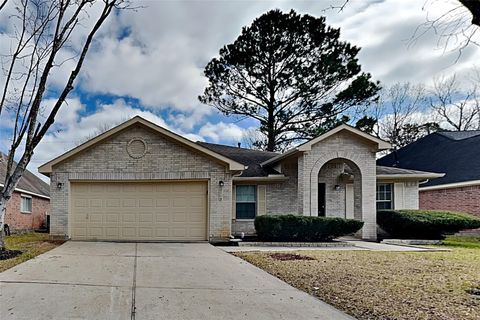 Photo of 2114 Blossom Creek Drive, Houston, TX 77339 (MLS # 21663385)