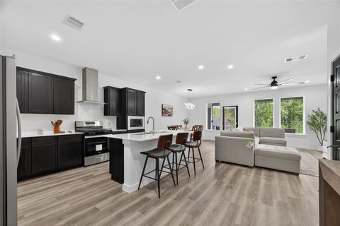 Photo of 3233 Creston Gate Drive, Houston, TX 77047 (MLS # 47520560)