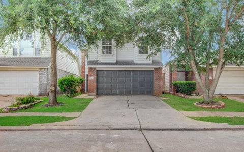 Photo of 13963 Maximos Drive, Houston, TX 77083 (MLS # 51540506)