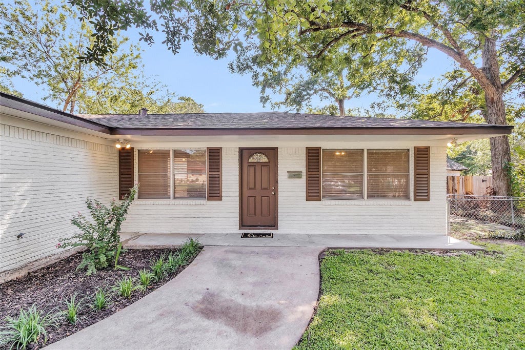 Photo of 1510 N San Jacinto Street, Conroe, TX 77301 (MLS # 6298391)