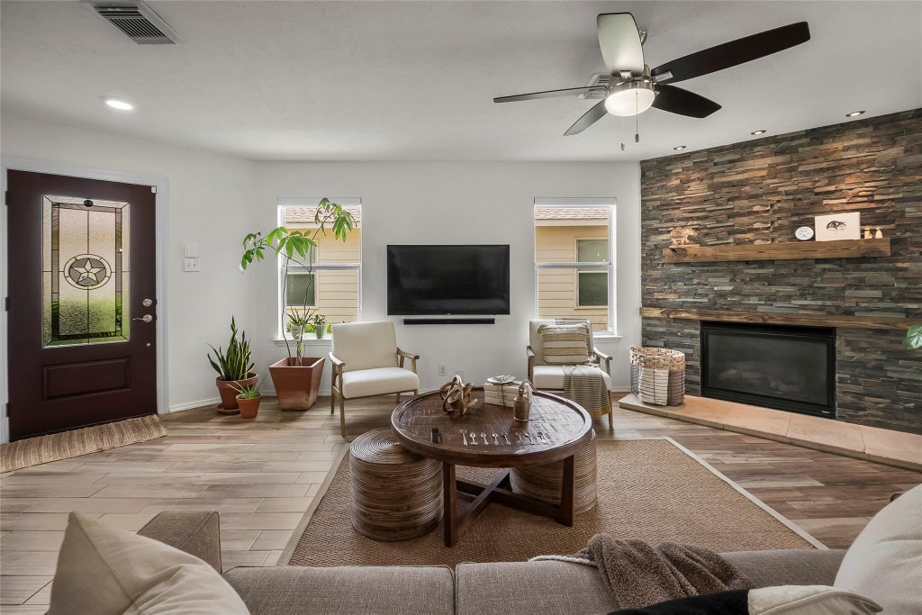 Photo of 7806 Northfork Hollow Lane, Richmond, TX 77407 (MLS # 28359205)