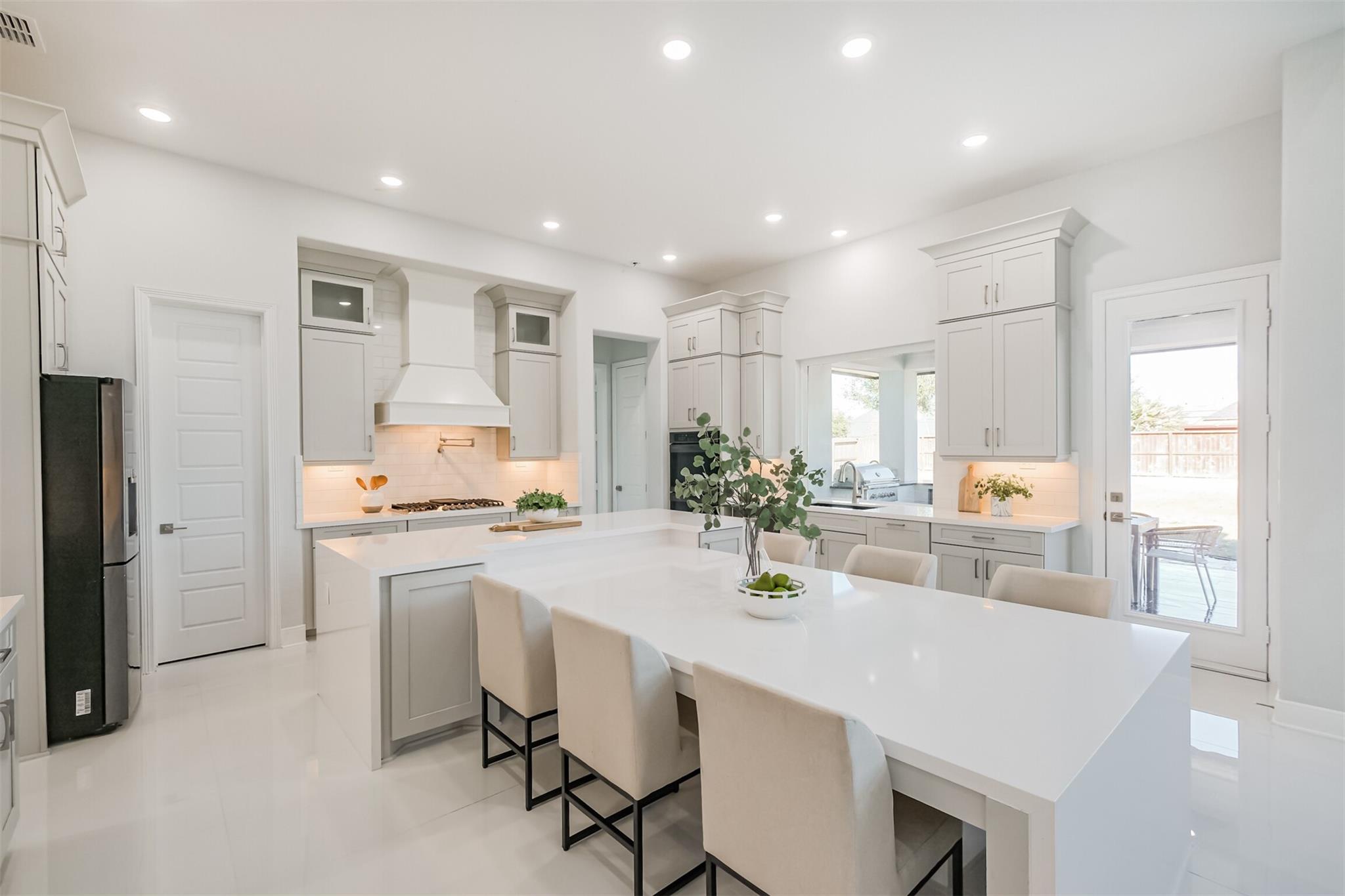 19610 Hickory Heights Drive