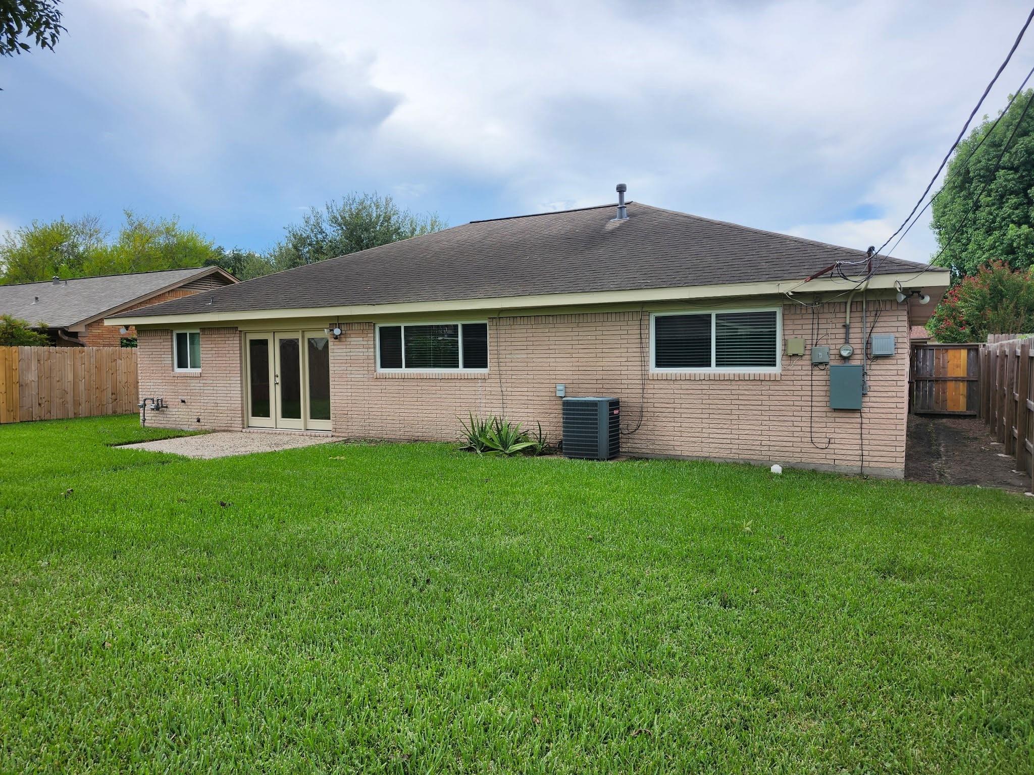 1127 Mosher Lane