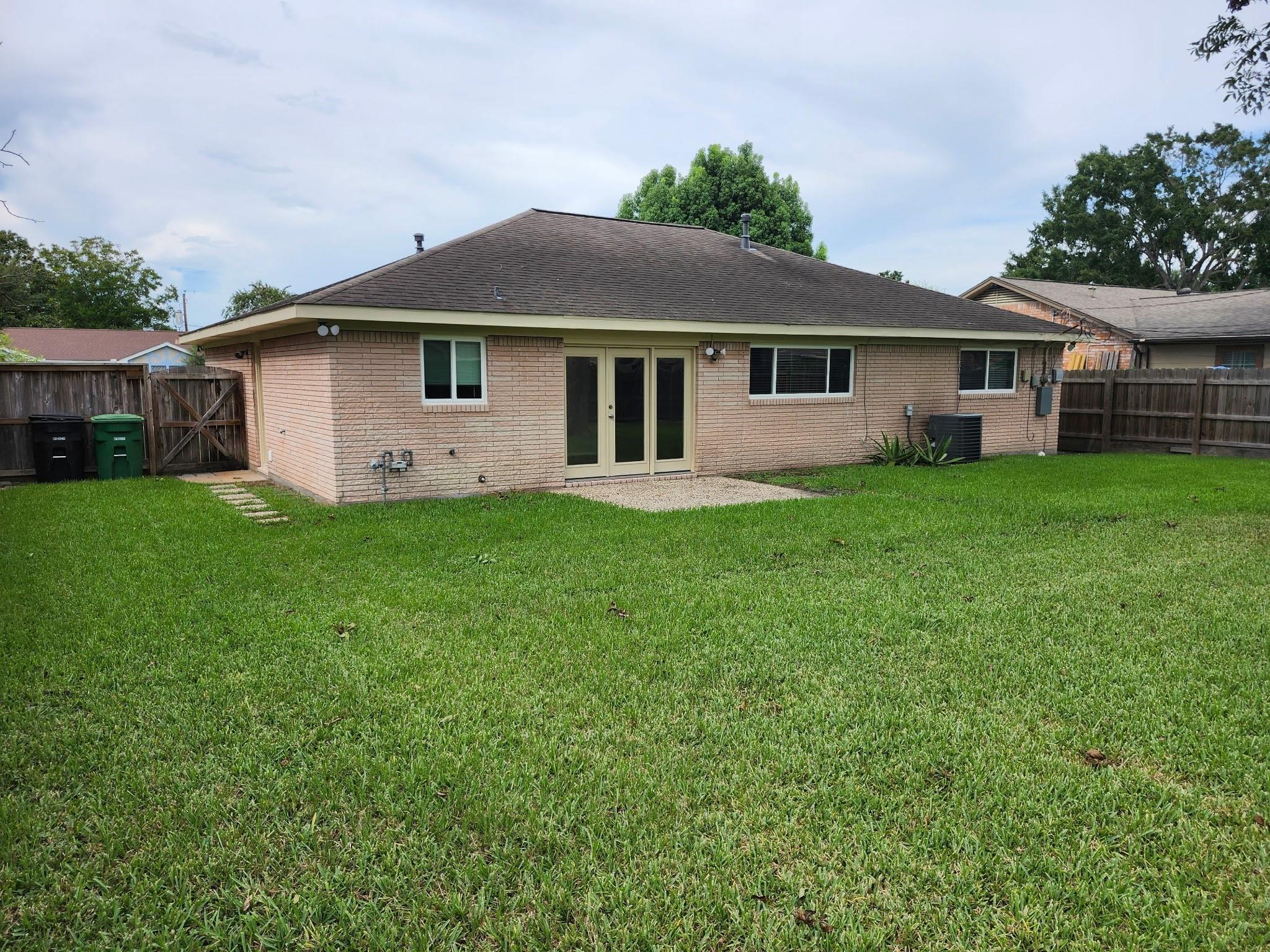 1127 Mosher Lane