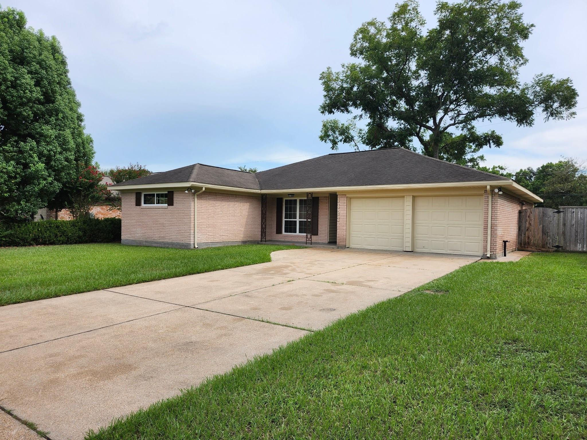 1127 Mosher Lane