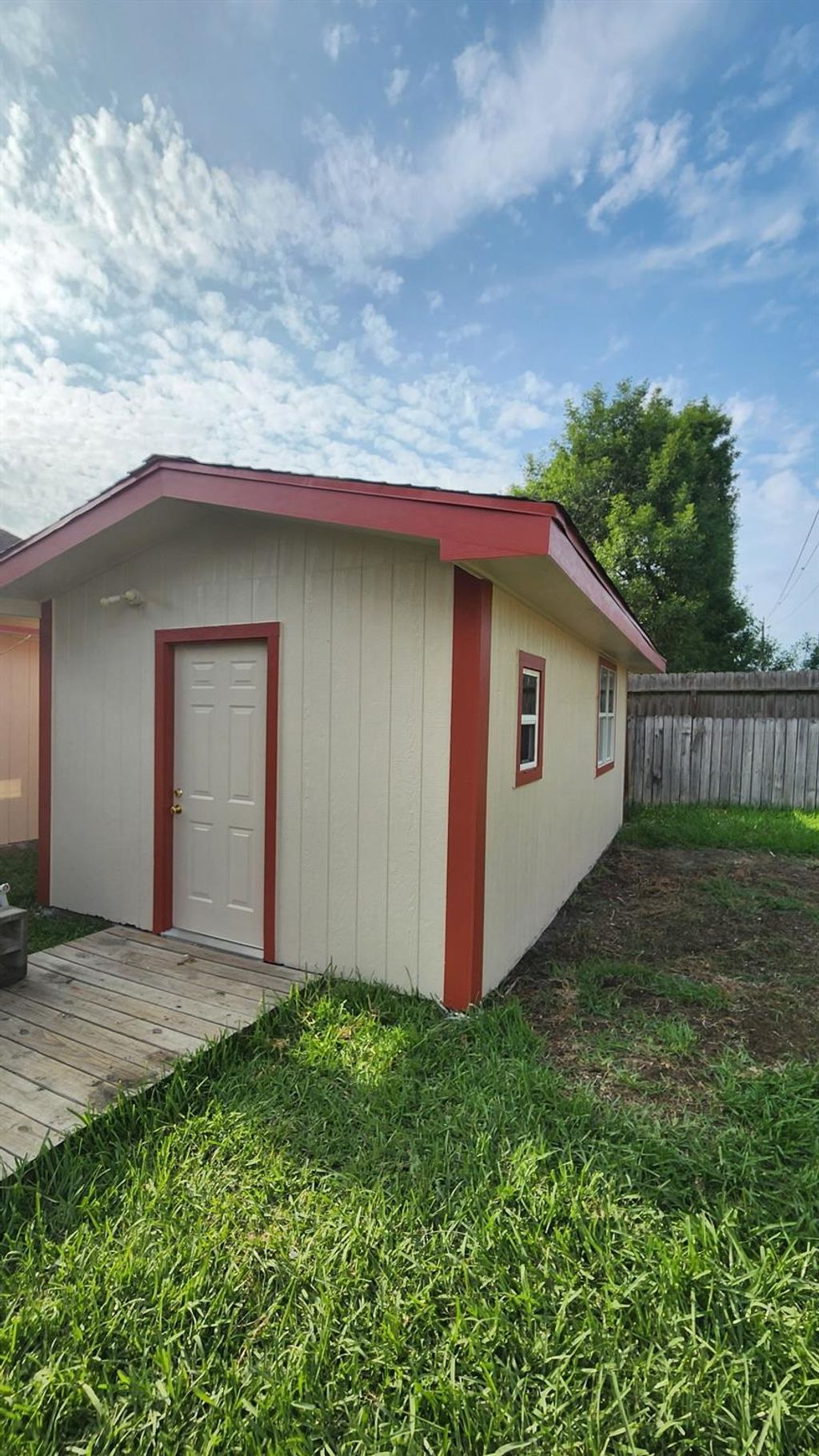 Photo of 10735 Parkland Woods Drive, Sugar Land, TX 77498 (MLS # 18735834)