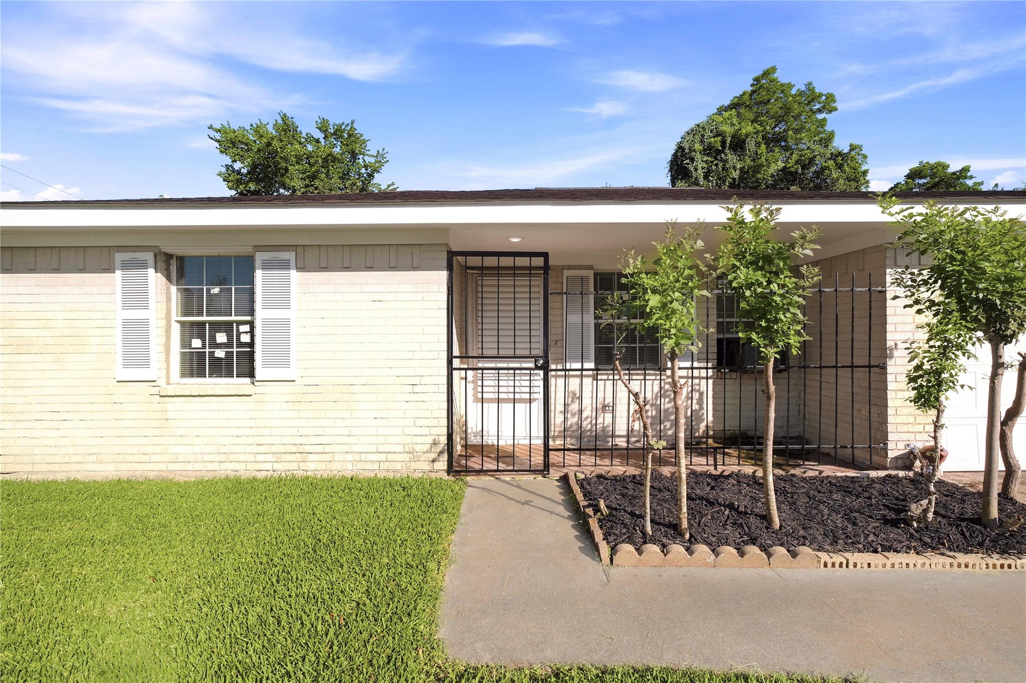 211 Estelle Circle