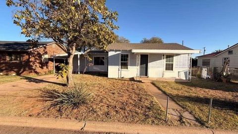 Photo of 2414 Baylor Street, Lubbock, TX 79415 (MLS # 63049342)