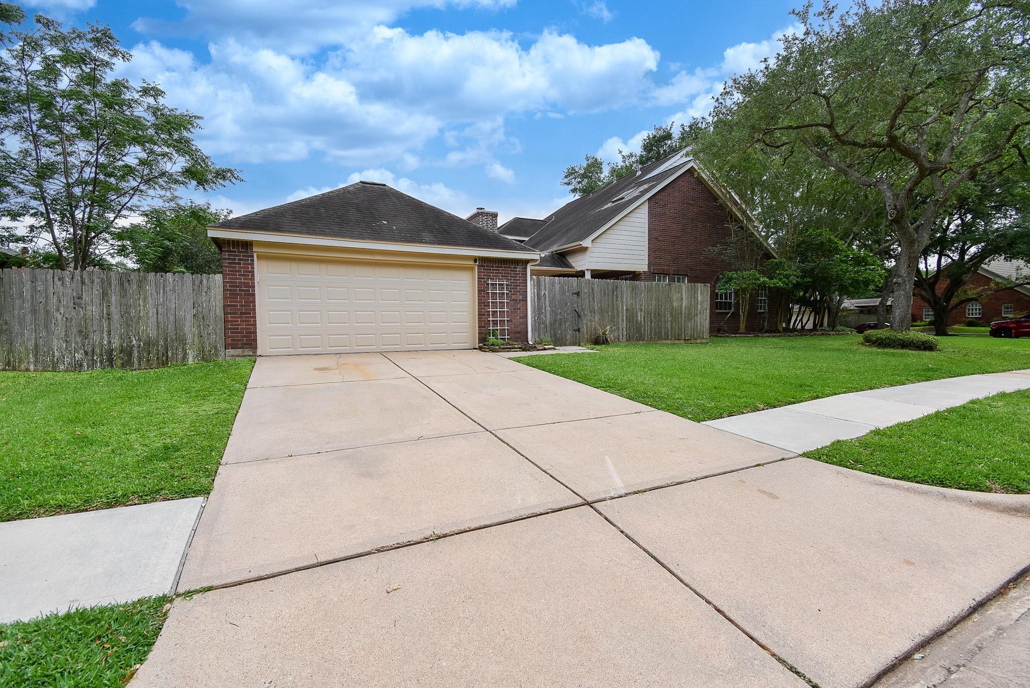 1003 Clarenda Falls Drive