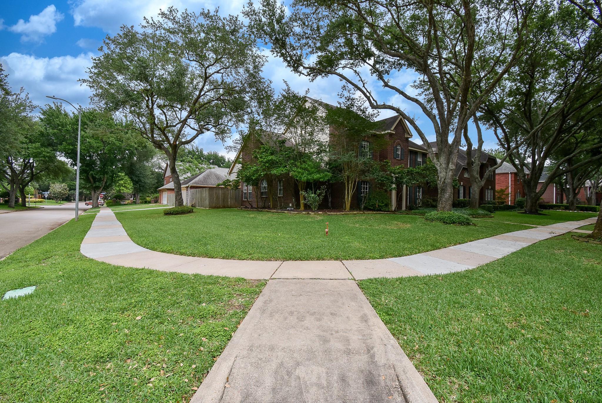 1003 Clarenda Falls Drive