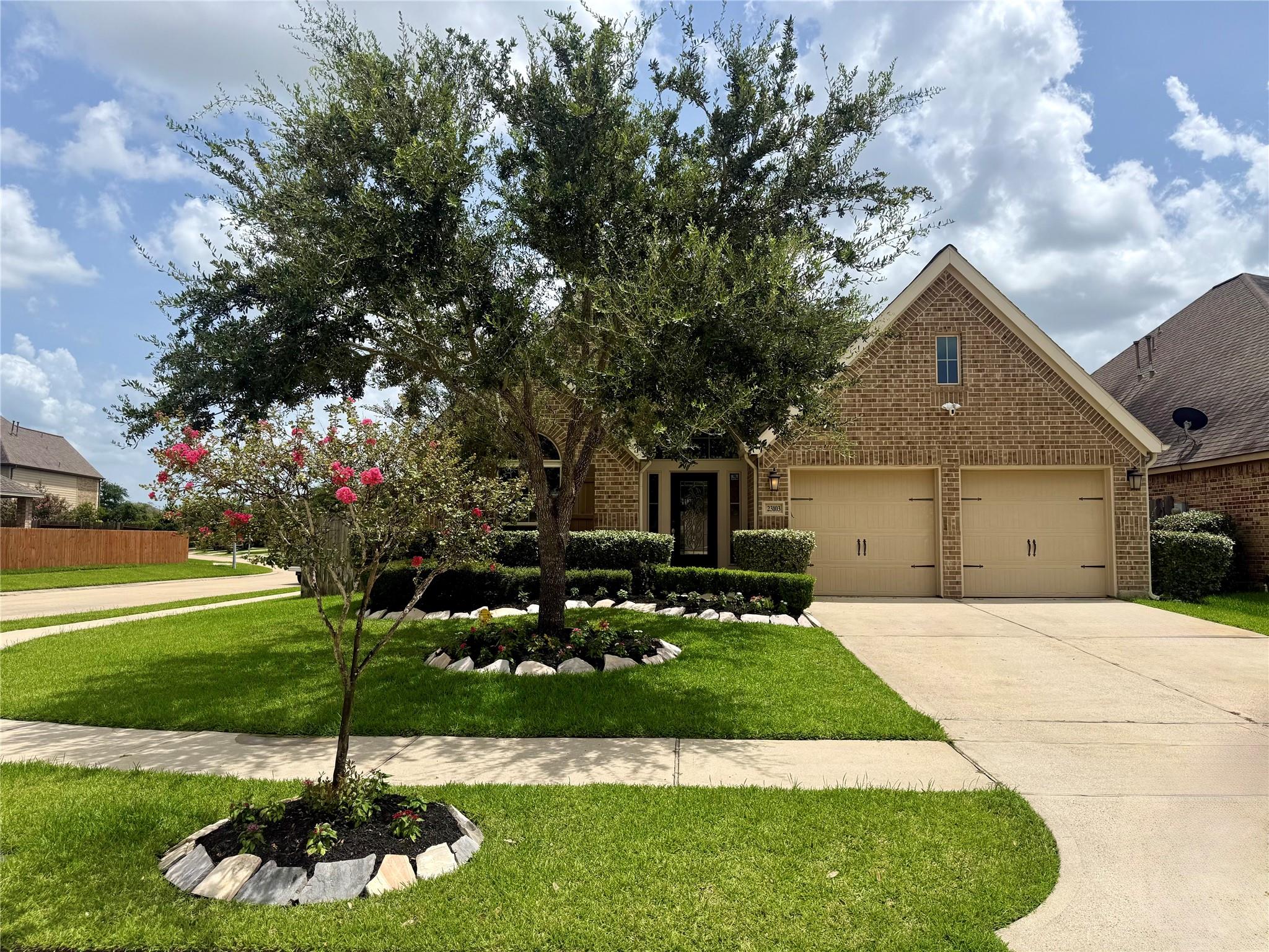 23103 Verona Vista Drive