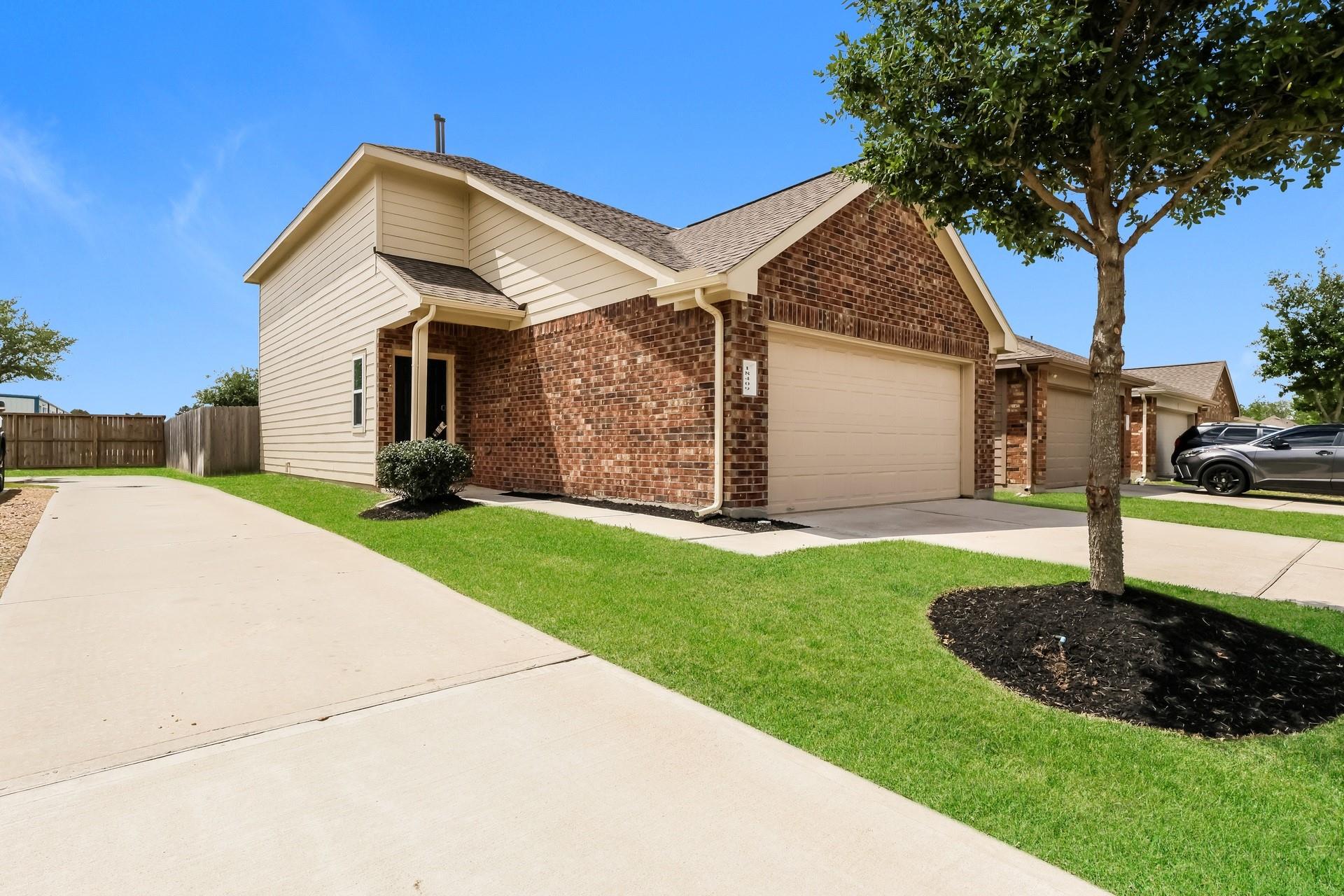 18409 Hillwood Lane