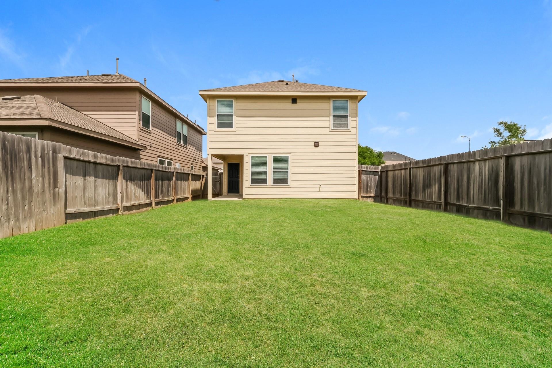 18409 Hillwood Lane