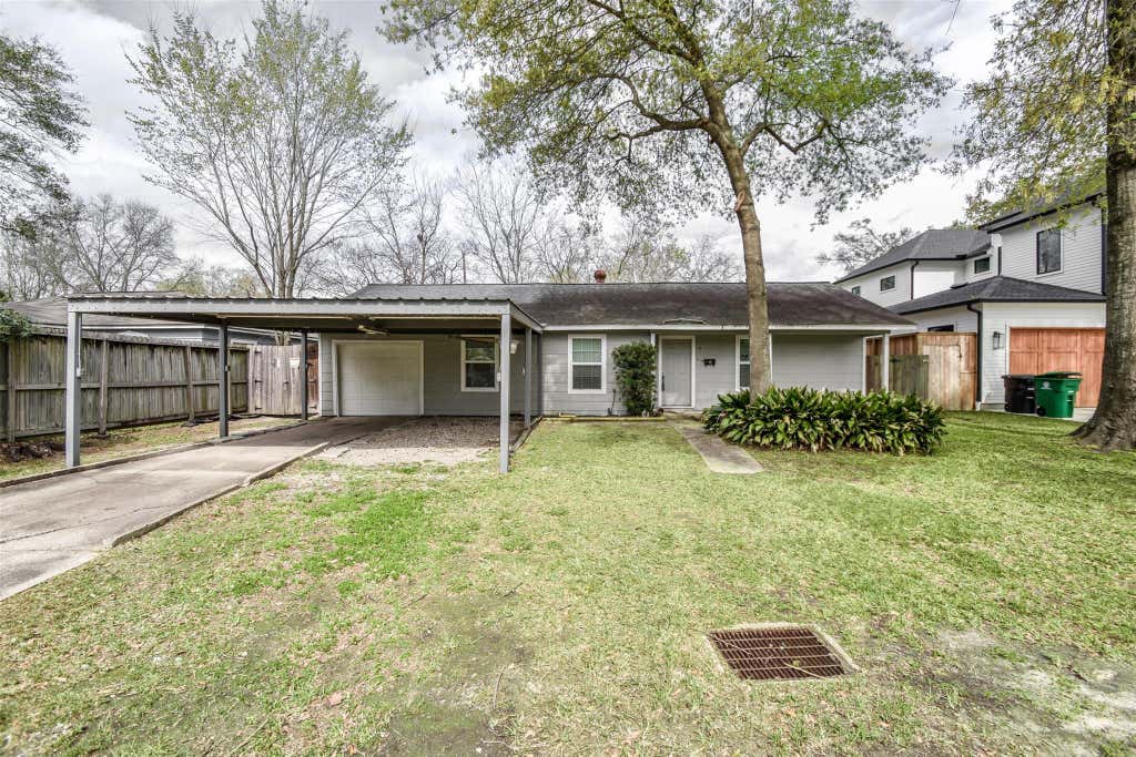 Photo of 6430 Saxet Street, Houston, TX 77055 (MLS # 25448153)
