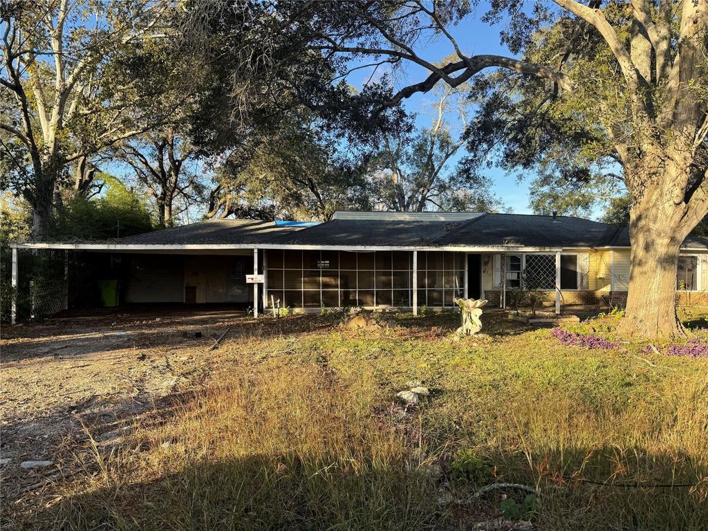 Photo of 815 Brooks Avenue, Rosenberg, TX 77471 (MLS # 22793858)