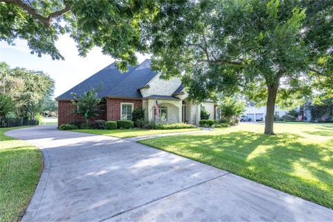 Photo of 5427 Weston Drive, Fulshear, TX 77441 (MLS # 6538589)