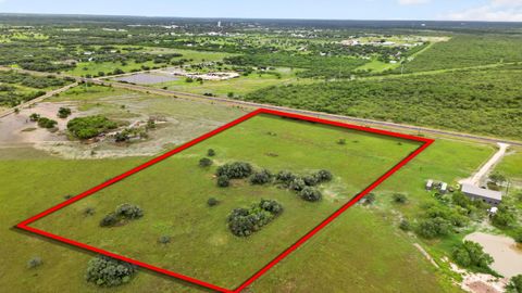 Photo of 172 Highway 202, Refugio, TX 78377 (MLS # 88546250)