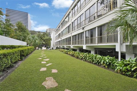 Tiny photo for 5050 Ambassador Way #314, Houston, TX 77056 (MLS # 54561851)