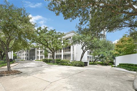 Tiny photo for 5050 Ambassador Way #314, Houston, TX 77056 (MLS # 54561851)