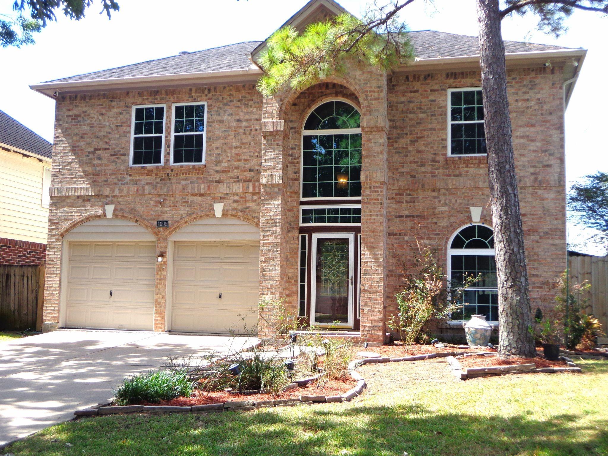 1602 Emerald Lake Court