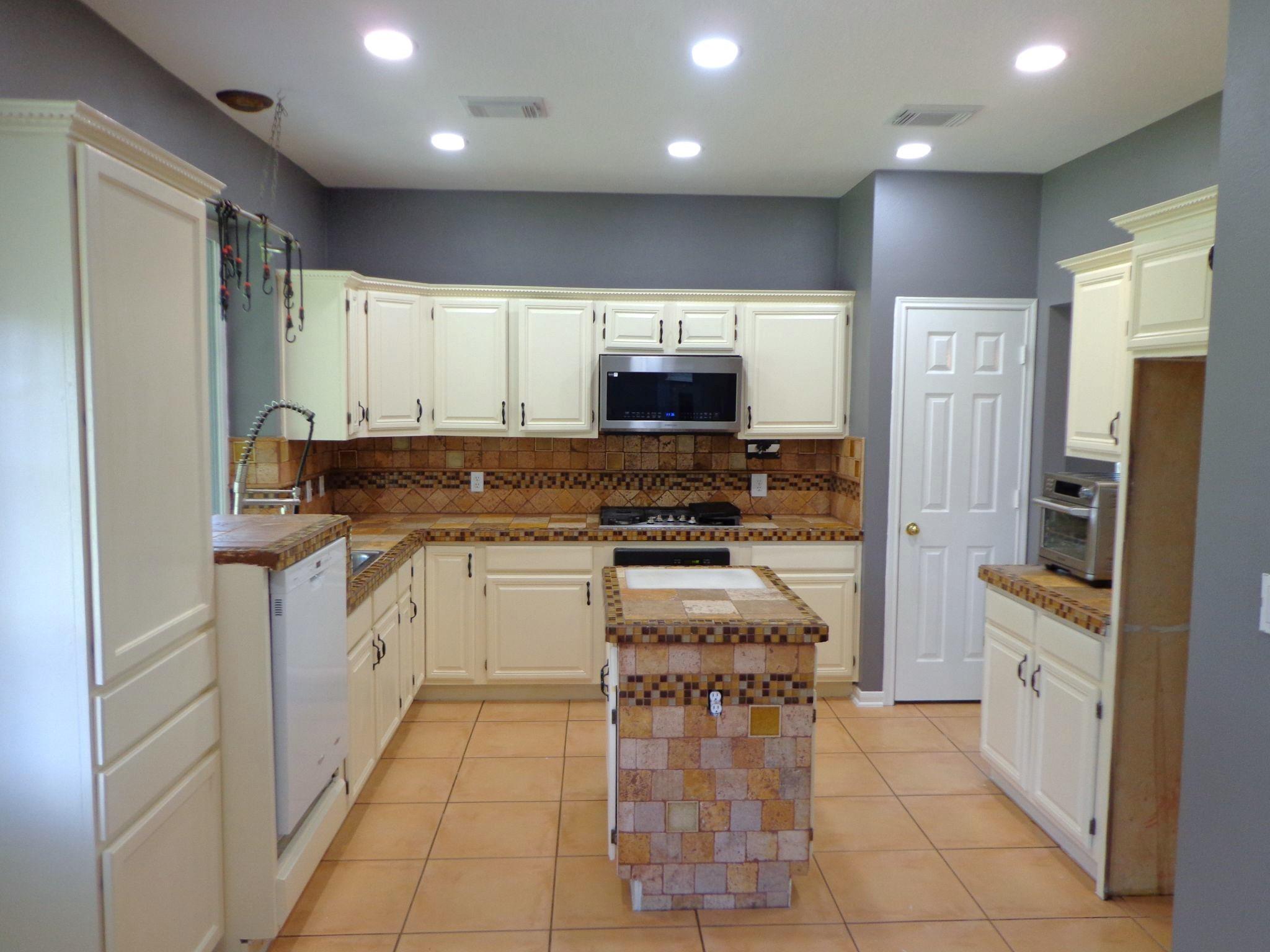 1602 Emerald Lake Court