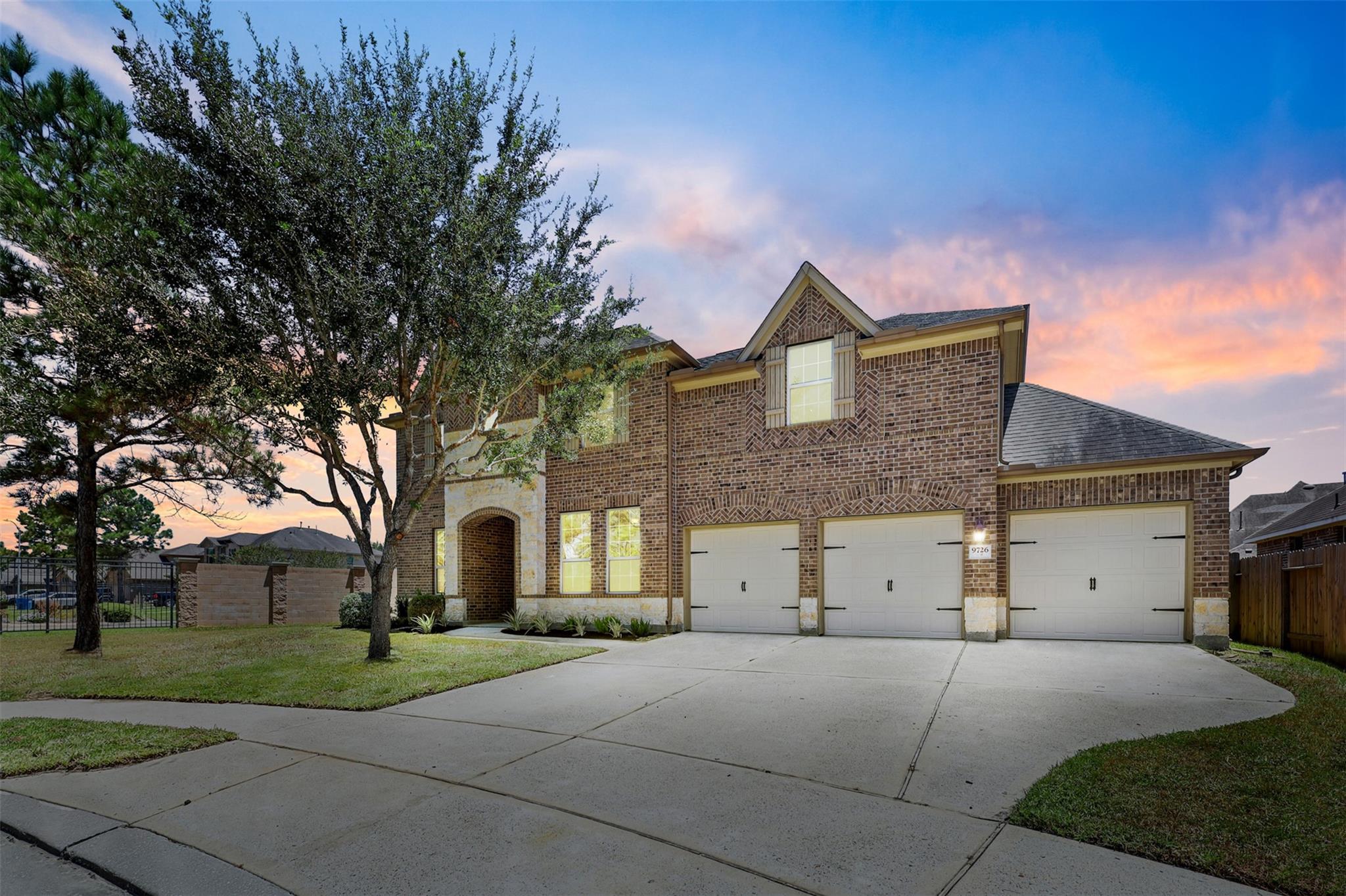 9726 Bonham Lakes Lane