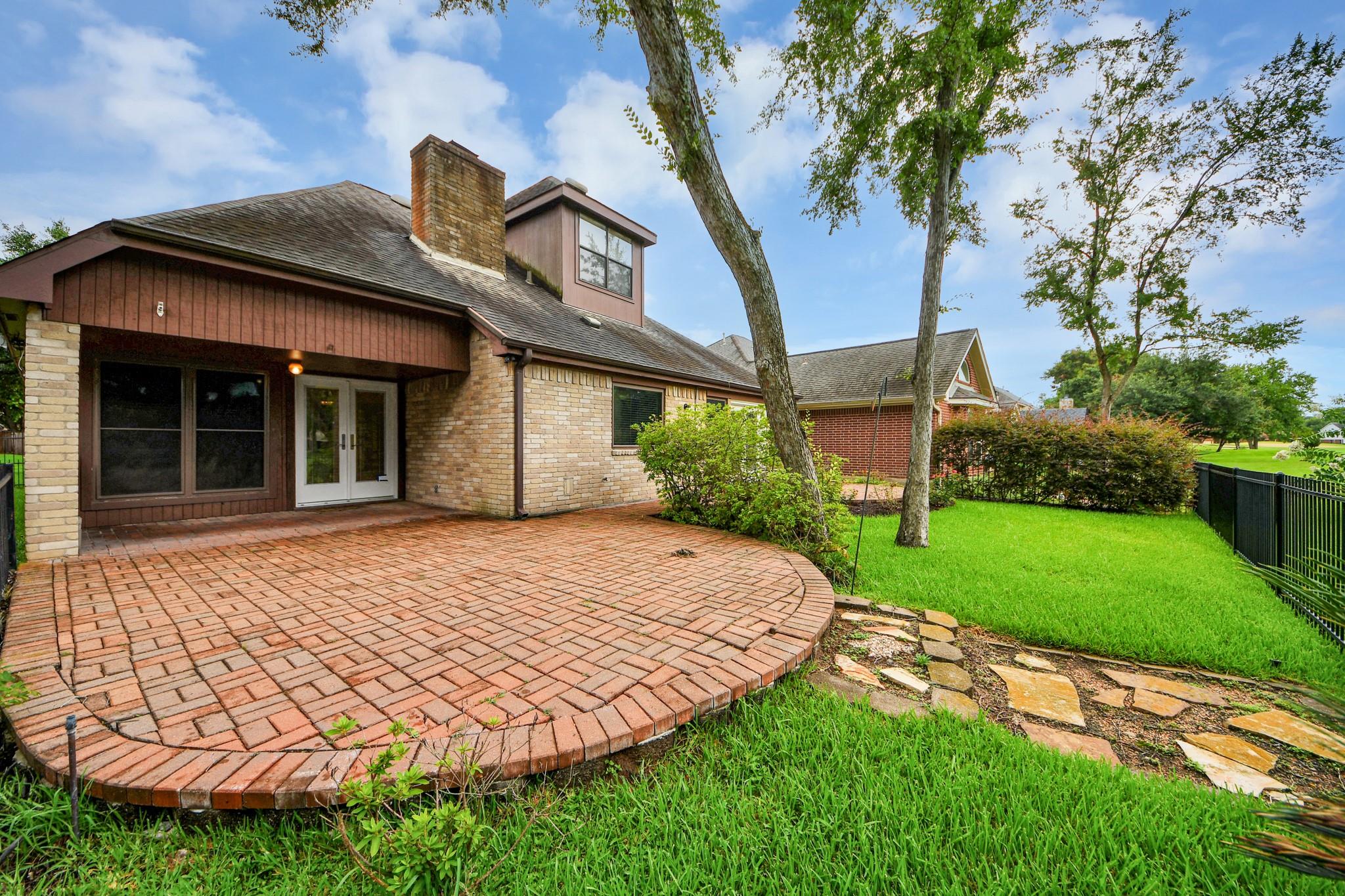 1823 Rock Fence Drive