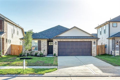 Photo of 7214 Toluca Drive, Rosharon, TX 77583 (MLS # 35346928)