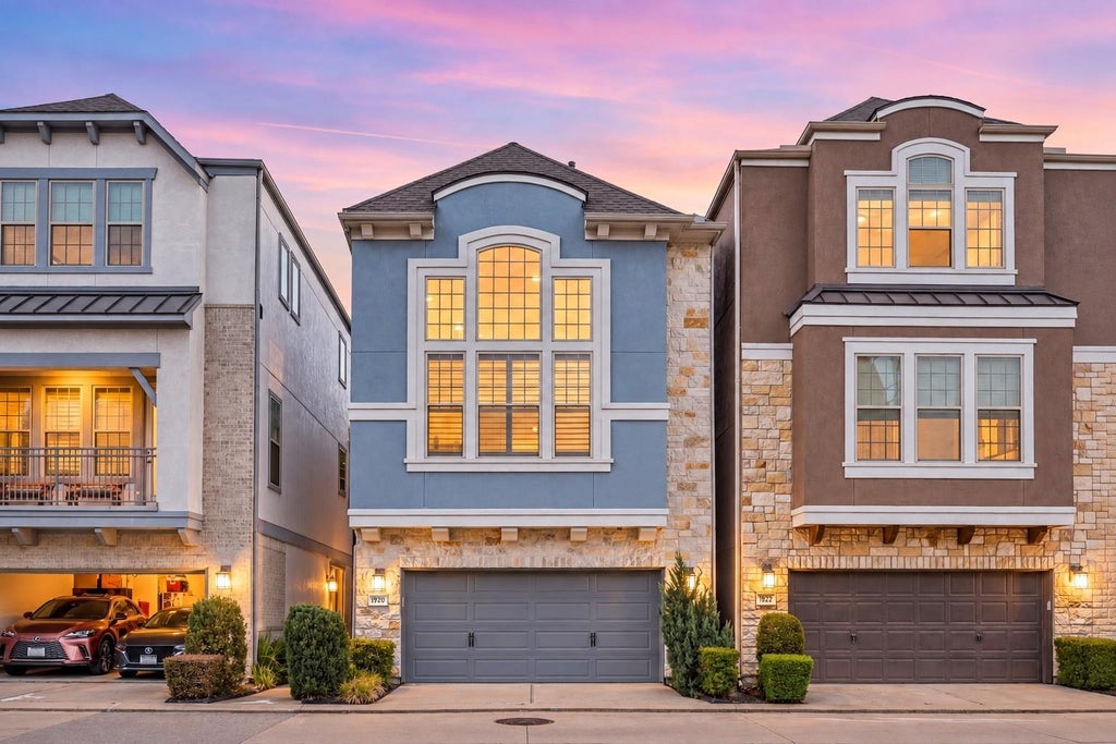 Photo of 11924 Stirling Row Lane, Houston, TX 77082 (MLS # 76971828)