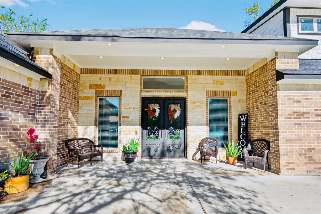 Photo of 19477 Lazy Lane, Porter, TX 77365 (MLS # 23467302)