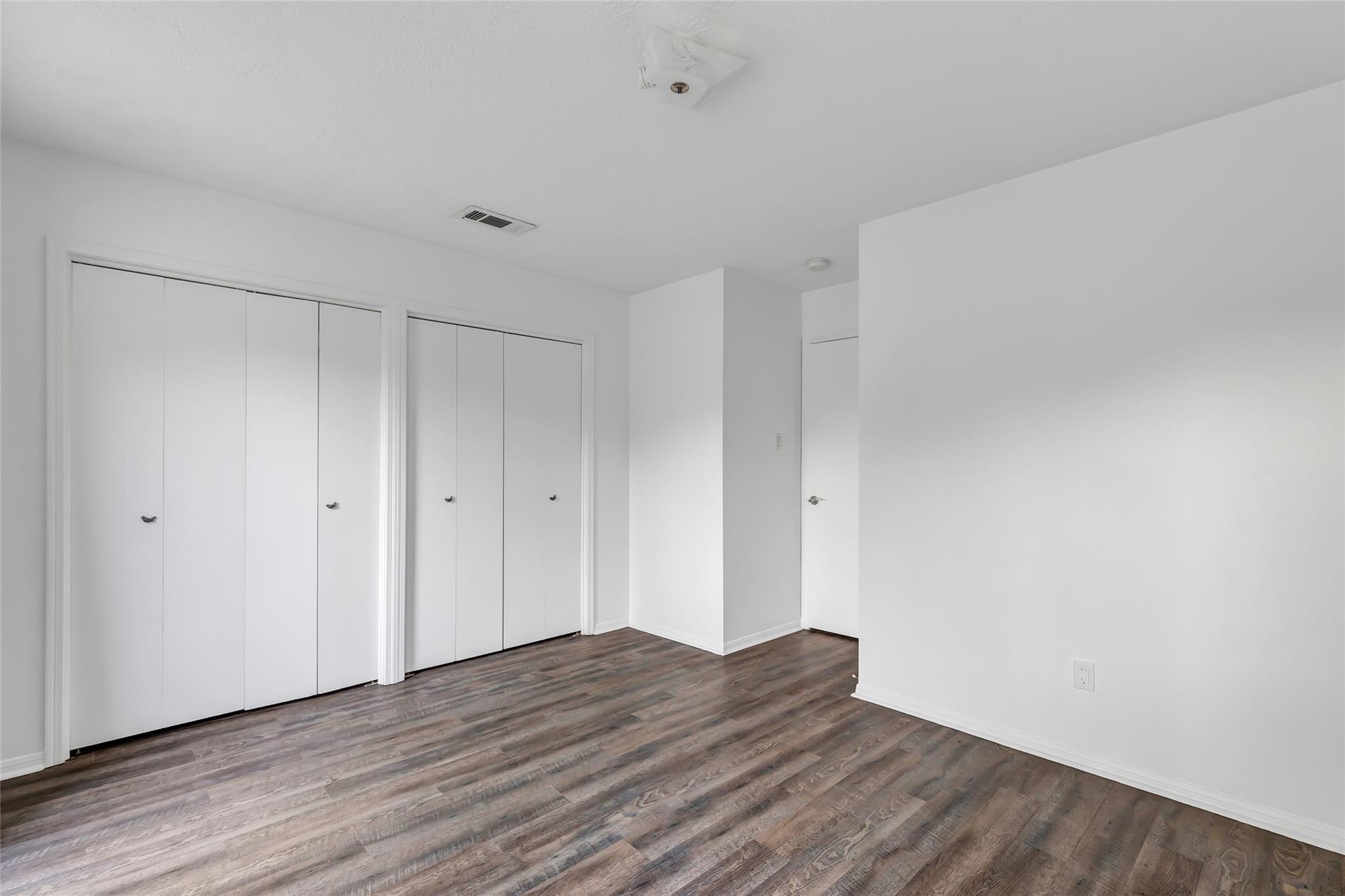 1746 Cloister Drive 12