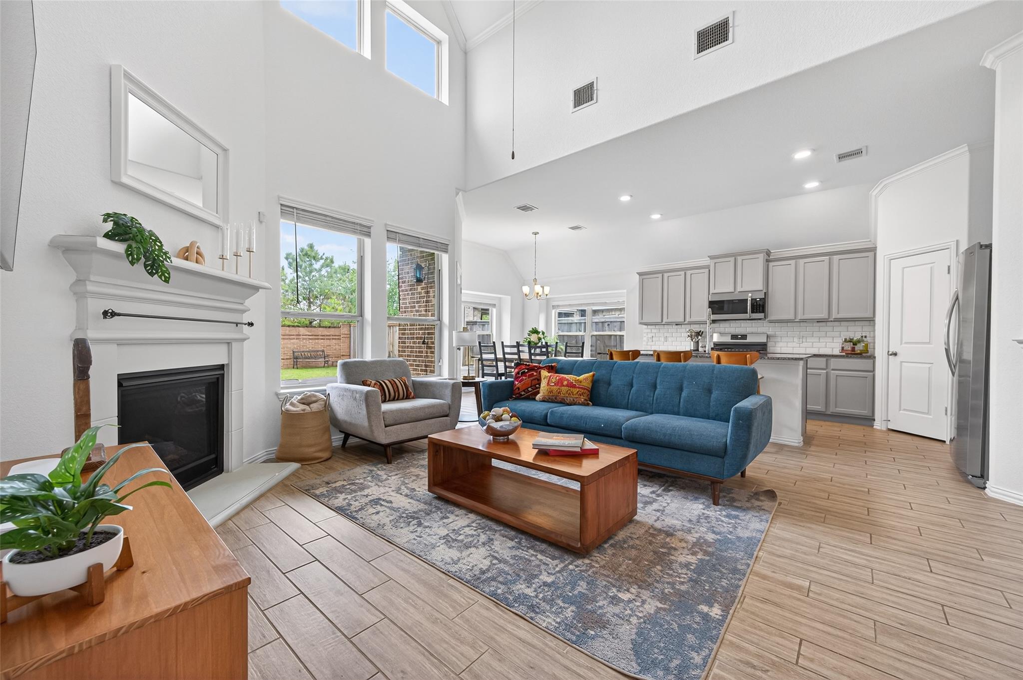 19115 Falkenstein Castle Way