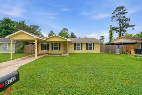 Homes For Sale - 9715 Courben Lane<br/> Houston, TX 77078